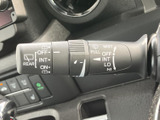 雨天時でもクリアな視界を確保できるワイパーレバー。様々な設定に対応し、運転状況に合わせて使い分けられます。