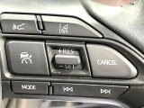 【レーダークルーズコントロール】高速道路での長距離走行が楽に!!自動で速度を保つクルーズコントロールが、衝突軽減システムと連携し、前方の車両を感知して車間を保つように速度調節してくれます!!