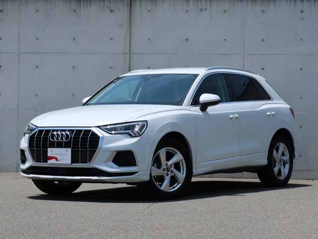 Q3 35 TFSI アドバンスド 