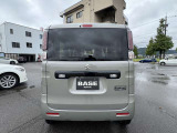 室内展示場を完備しておりますので、天候の悪い日でもゆっくりと車両をご覧下さい。