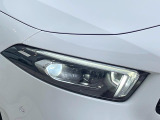 ●LEDヘッドライト:夜間走行時も良好な視界を確保し安心して運転できる高輝度LEDヘッドライトを装備!点灯速度が早く、消費電力も抑えられています。