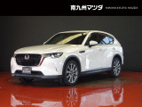中古車専門再生工場にて熟練専任スタッフが丁寧に清掃、仕上げを実施しております。また、お客様に安心してご検討いただける様、公取協が定める基準に基づき車両検査を実施し、車両状態評価証を発行しております。