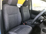 【運転席・助手席】です!実際お座りいただくのが分かりやすいと思いますので,ぜひお気軽にご来店ください♪状態もいいですよ☆
