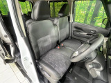 運転席シート廻りは使用感も少なく、良好な状態となっています。丁寧に使われていたことがよくわかりますね。