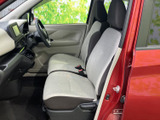 ドライバー視点から、操作しやすい配置が特徴です。運転に必要な情報が、視認しやすい位置にまとめられています。