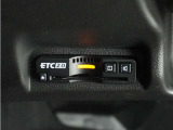 ◆ETC2.0装着◆進化したドライブ体験。料金収受システムだけだったETCが生まれ変わって、高速道路を賢く使うETC2.0に進化しました。多彩な情報サービスが便利で快適なドライブ体験を提供します。