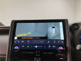 安全機能のバックモニター&全周囲モニターも装備です。