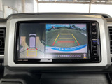 使いやすいインターフェースで、快適なドライブをサポート。様々な情報を表示でき、安全運転に役立ちます。充実した機能が魅力です。