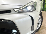 【LEDヘッドライト】悪天候や夜間走行時も良好な視界を確保し安心して運転できる高輝度LEDヘッドライトを装備!点灯速度が早く、消費電力も抑えられています。