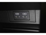 USB端子ソケット装備!