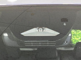 【トヨタセーフティセンス】走行中に前方の車両等を認識し、衝突しそうな時は警報とブレーキで衝突回避と被害軽減をアシスト。より安全にドライブをお楽しみいただけます。