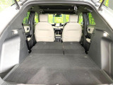 後席を格納すると、これだけの広さが!シーンに合わせたシートアレンジで、大きな荷物も積むことが出来ます♪