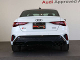 Audi認定中古車保証は全国共通のサービスです。全国の正規ディーラーにて保証整備をご利用いただけます。