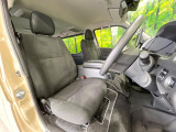 運転席シート廻りは使用感も少なく、良好な状態となっています。丁寧に使われていたことがよくわかりますね。