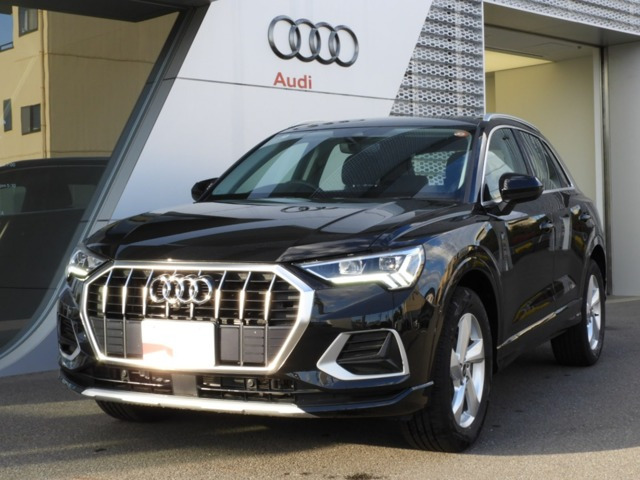 Q3 35 TFSI アドバンスド 