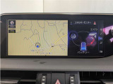 純正ナビを装備。タッチパネル式で使いやすく、お出かけもラクラクです。