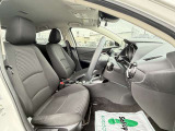 運転席シート廻りは使用感も少なく、良好な状態となっています。前オーナー様が丁寧に使っていたことがよくわかりますね。