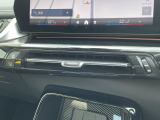 【パワーゲート】電動パワーゲートです。開閉がボタン1つで開け閉め行えます。また、状況に応じてのトランクハッチ開閉量を簡単に設定可能です。スマートオープナーも便利な機能です。ぜひお試しください。