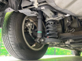 お車を安心してお乗りいただく為には、足回りの定期点検が欠かせません。サービスサポート(有償保証)では無料点検もご提供しており、安心のカーライフをお過ごしいただけるサポート体制が整っています。