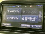 お気に入りの音楽やラジオを楽しめます。CDやSDカードなど、様々なメディアに対応。ドライブのお供に最適なサウンド環境を構築できます。