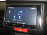 ナビゲーションは純正メモリーナビ(VXM-145VFi)を装着しております。AM、FM、CD、DVD再生、Bluetooth、音楽録音再生、フルセグTVがご使用いただけます。