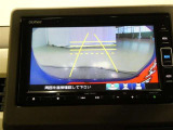 バックモニターがついていますので、バックでの駐車が苦手な方でも大丈夫です 実際のバック駐車は目視確認と合わせてお使い下さい