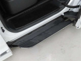 ユニバーサルステップを装備しております。