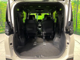 【パワーバックドア】スマートキーや運転席のボタンを押すだけでリアゲートが自動で開閉します!荷物を持っている時や、高い位置にあるバックドアを閉める際に便利な機能です♪