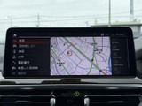 直感的なインターフェースで快適なドライブをサポートします。スムーズに目的地を設定でき、充実した機能が旅をさらに楽しくします。