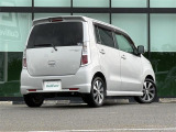 店舗にて現車の確認もいただけますので、お電話で在庫のご確認の上是非ご来店くださいませ。
