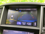 駐車時の安全性を高めるバックモニター。死角になりやすい後方を確認し、狭い場所でもスムーズに駐車できます。安心の運転をサポートします。