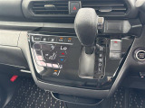 【 オートエアコン 】車内温度を感知して自動で温度調整をしてくれるのでいつでも快適な車内空間を創り上げます!//
