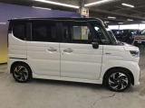 エンジンルーム、室内、クリーニング済みです。厳選したお車を屋内展示場にて展示中☆車両品質には自信がございます!ぜひ一度ご来店ください!!