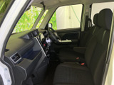 運転しやすいように配置された操作系が魅力。直感的に操作でき、安全運転をサポートします。