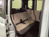 ホンダ車の低床ボディは、チャイルドシートへのお子さまの乗降や荷物の積載もスムーズ。
