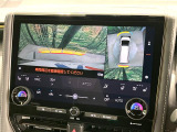 【パノラミックビューモニター】専用のカメラにより、上から見下ろしたような視点で360度クルマの周囲を確認することができます☆死角部分も確認しやすく、狭い場所での切り返しや駐車もスムーズに行えます。