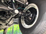 お車を安心してお乗りいただく為には、足回りの定期点検が欠かせません。サービスサポート(有償保証)では無料点検もご提供しており、安心のカーライフをお過ごしいただけるサポート体制が整っています。