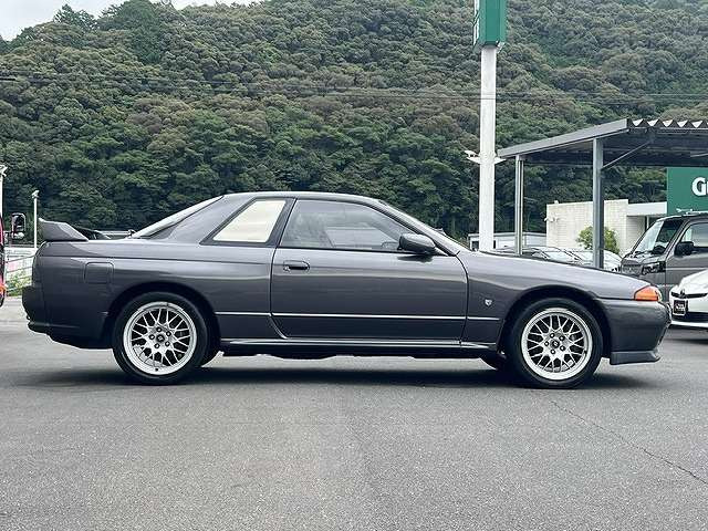 1993 Nissan Skyline GT-R 2.6 4WD photo 8