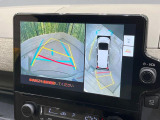 【パノラミックビューモニター】専用のカメラにより、上から見下ろしたような視点で360度クルマの周囲を確認することができます☆死角部分も確認しやすく、狭い場所での切り返しや駐車もスムーズに行えます。