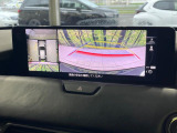 【360&deg;ビューモニター】専用のカメラにより、上から見下ろしたような視点で360度クルマの周囲を確認することができます☆死角部分も確認しやすく、狭い場所での切り返しや駐車もスムーズに行えます。