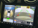 【アラウンドビューモニター】専用のカメラにより、上から見下ろしたような視点で360度クルマの周囲を確認することができます☆死角部分も確認しやすく、狭い場所での切り返しや駐車もスムーズに行えます。