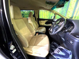 運転席シート廻りは使用感も少なく、良好な状態となっています。丁寧に使われていたことがよくわかりますね。