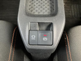 視認性の高いメーターで、速度や回転数などを確認できます。運転に必要な情報を、分かりやすく表示しています。