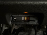 有料道路のレーン通過に便利なETC2.0車載器を装着しています。ご利用にはセットアップが必要となります。