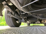 お車を安心してお乗りいただく為には、足回りの定期点検が欠かせません。サービスサポート(有償保証)では無料点検もご提供しており、安心のカーライフをお過ごしいただけるサポート体制が整っています。