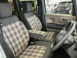 福井の生活に欠かせない軽自動車の在庫が充実しています。スライドドア付きのハイトワゴンや小回りの利くコンパクト軽など、日常使いにぴったりな人気の最新・高年式モデルも豊富に揃っています。