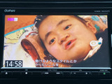 停車中にはTVや映像コンテンツを楽しめます。移動時間を有効活用でき、快適な時間を過ごせるでしょう。※安全のため、走行中の視聴はご遠慮ください。