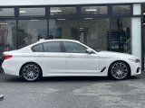 BMWを熟知したメカニックによる、360度の納車前点検。ドイツ本国と同様の教育・訓練を受けたメカニックが徹底的に点検、整備した後にお客様にお引渡しします。