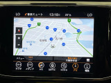 ●純正ナビ:一体感のあるナビは、高級感ある車内を演出してくれます。オーディオ機能も充実しておりますので、運転もより楽しめます♪