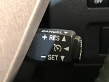 【クルーズコントロール】高速道路もラクラク走行。アクセルを離しても一定速度で走行ができ、長距離運転時の負担を軽減!加速・減速も簡単なスイッチ操作で調整できます。